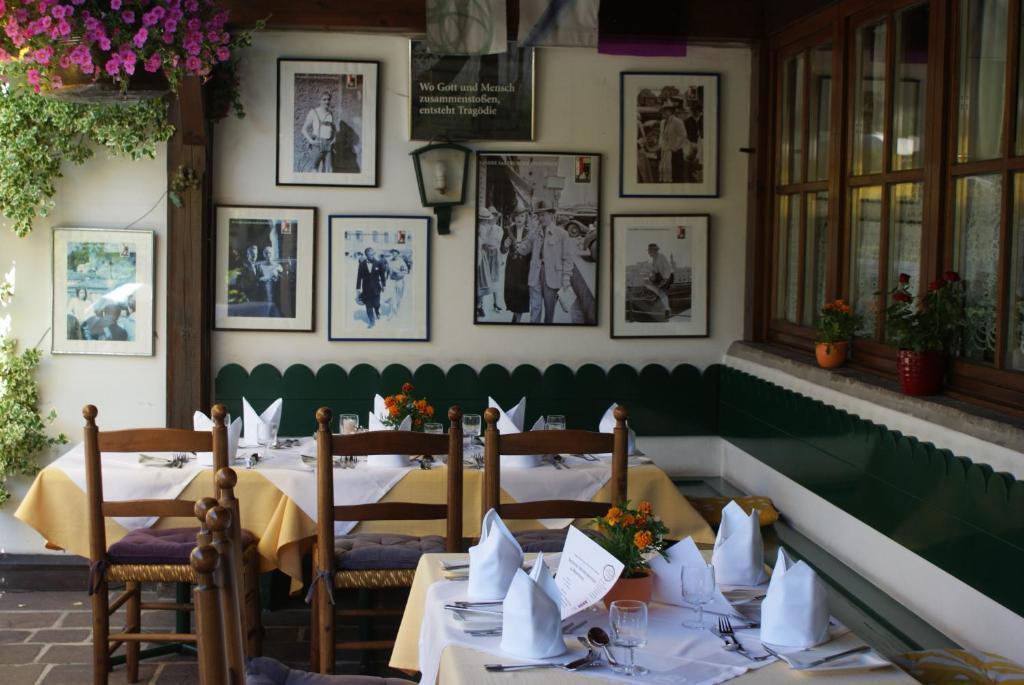 Gasthof Hohlwegwirt Hallein Bagian luar foto