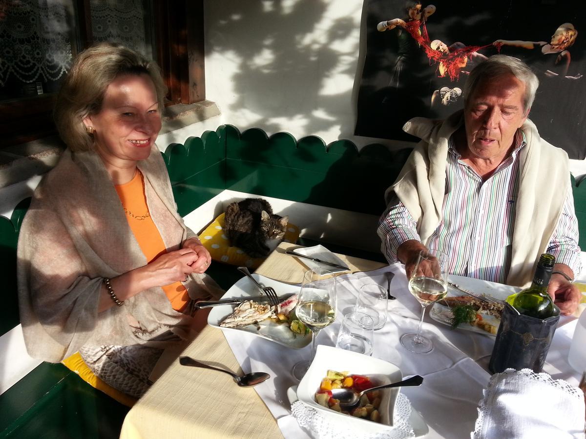 Gasthof Hohlwegwirt Hallein Bagian luar foto